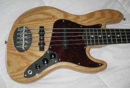 Lakland skyline JO5