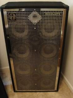 SWR Megoliath 810 with Cover $600