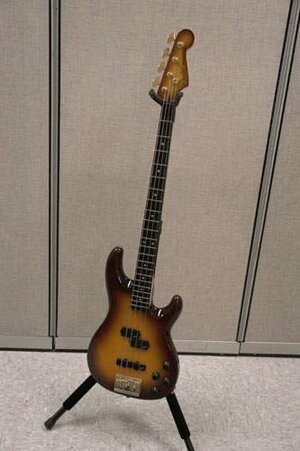 FS: Fender Precision Lyte bass