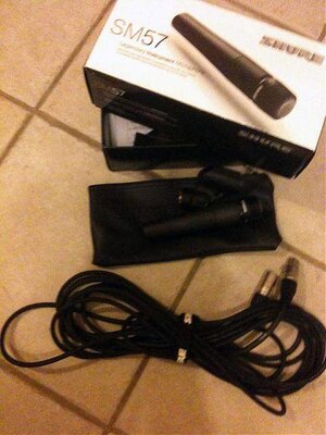 Shure SM57 with cable