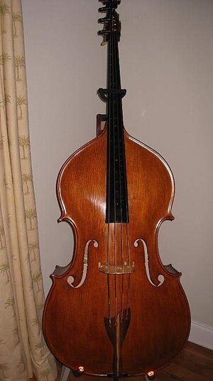 (Contrabass)	E. Wilfer "Eidelweiss" (Model 12) roundback 2003 with C-extension mint