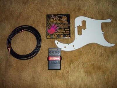 Bundle: Monster,Strings, Pickguard, Pedal