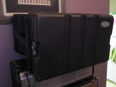 SKB 6 space rack / 6U Rackmount - $50