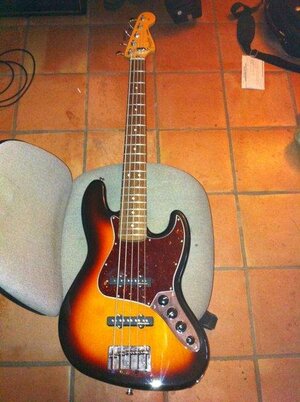 Fender Jazz Deluxe 5 string MIM