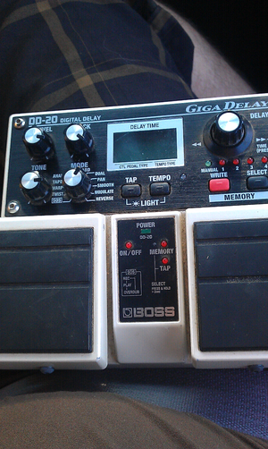 boss dd-20 digital delay