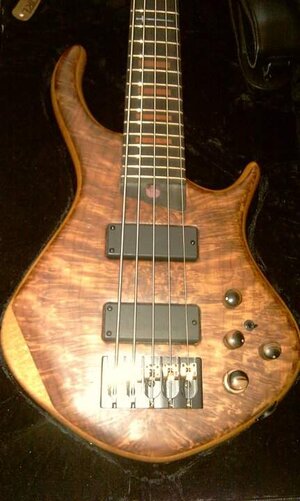 FS:5 String Signature Custom Warrior Bass