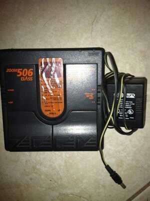 Zoom 506 bass effects pedal