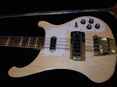 Rickenbacker 2011 4003 MG! Mint!