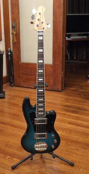 FS:  US LAKLAND DECADE 5-STRING BASS!!