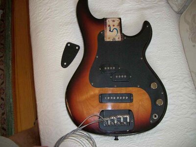 Feeler: G&L SB2 Body