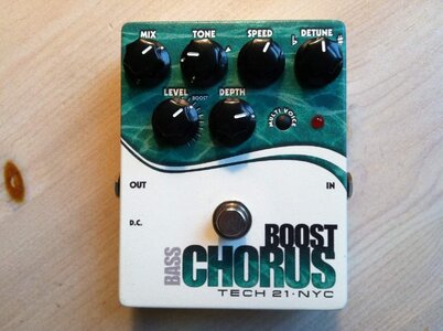 FS/FT: Tech 21 Bass Boost Chorus