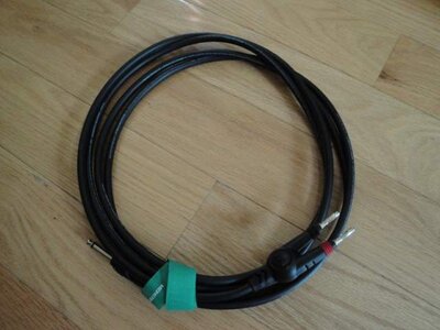 Banana to 1/4" Monster speaker cable