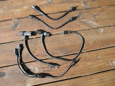 Lot of 5 " Shorty " IEC rack cables, with different  amp side plugs.