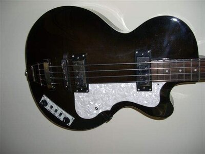 FS/FT Hofner Icon Club Bass.