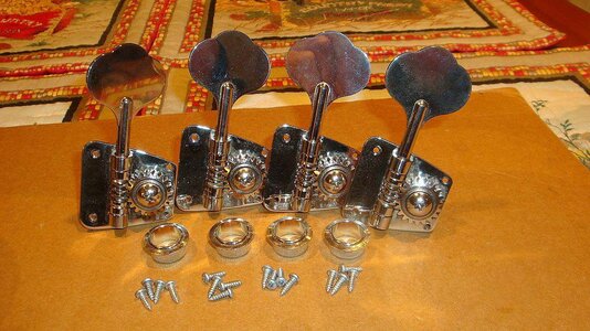 FS - Set of '70s Style Tuners