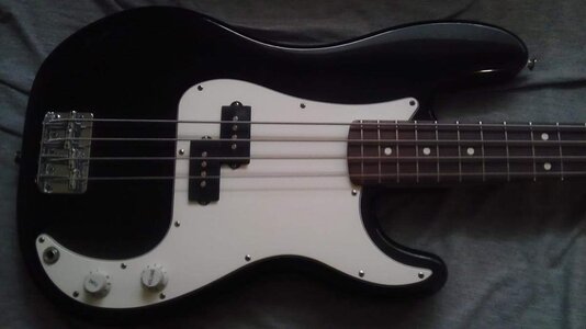 1998 MIM Squier Precision Bass