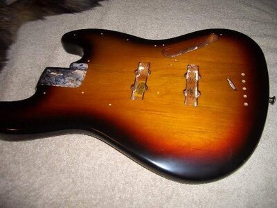 Killer Fender body!