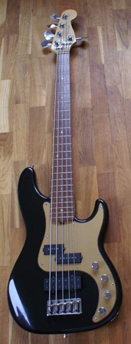 Fender Deluxe Precision 5