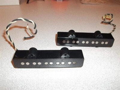 FS:  Lindy Fralin 5 String Jazz pickup set