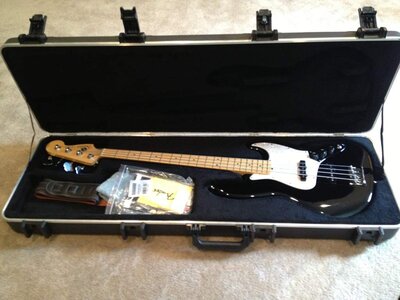 For Sale: 2011 Fender American Standard Jazz Bass