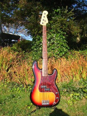 FS 2008 Fender American Standard Precision Bass-price drop