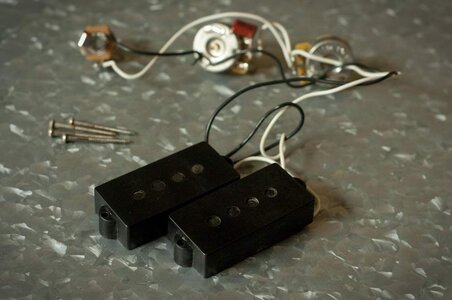 Fender RW Precision Pickups w/ pots