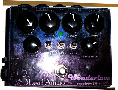 F/S 3 Leaf Wonderlove and MXR B Chorus Deluxe