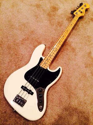 FS: 2008 Fender American Standard Jazz