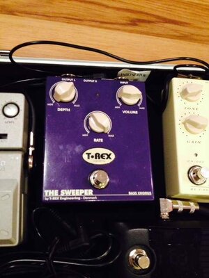 FS/FT:   TRex Sweeper Bass Chorus