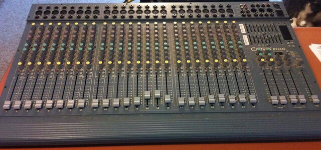 FT: Carvin DX2442 Mixer