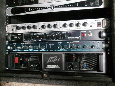 dbx 166A Compressor // 1983 Boss DE-200 Digital Delay Rackmount!