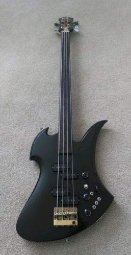 1981 USA fretless B.C. Rich Mockingbird bass