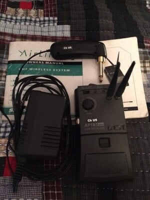 FS - Samson Airline 77 Bass Wireless System - For Sale