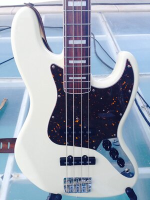 MIJ 66' RI Fender Jazz Limited Edition