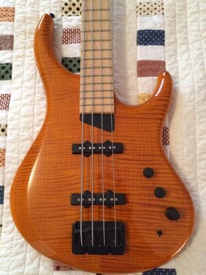 FS - 2 Basses: MTD Saratoga / Sterling SB4 - both 4-Strings - For Sale!!