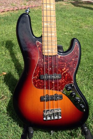 Fender 'Custom Classic' Custom Shop Jazz bass