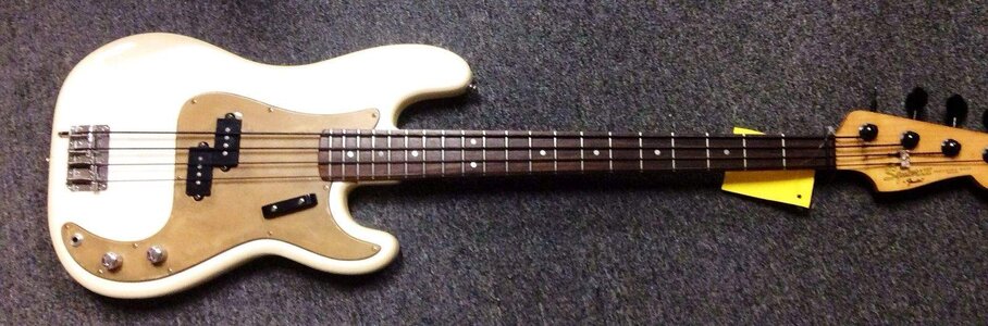 Squier II bass 6.JPG