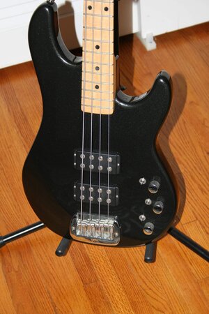 '97 G&L L2000 black body maple neck super mojo