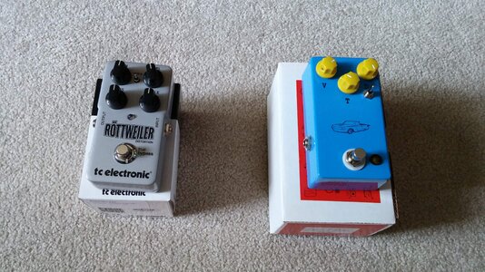 JHS Low Drive 2.0 (SOLD)/ TC Electronic Rottweiler Distortion