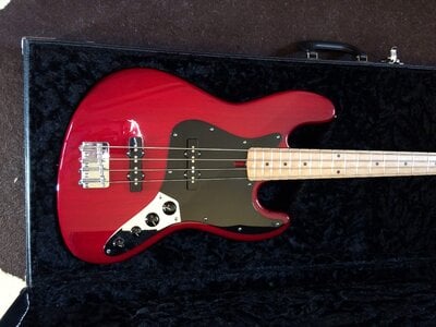 Suhr Classic Jazz Bass Ash/Birdseye Maple