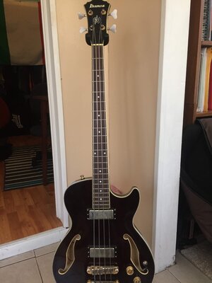 Ibanez Artcore AGB200