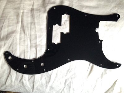 Fender American Standard Pickguard (black-fits MIM Standard)