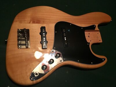 Load VM Squier Body