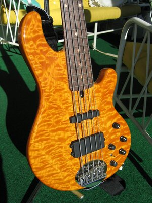 FS/FEELER - 2003 Lakland 55-94 USA Deluxe 5-String Bass Quilted Maple/Amber Translucent