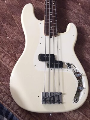 Fender American Precision Bass Olympic White 1990s