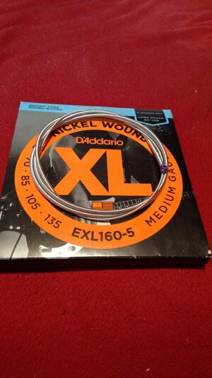 Single D'addario B string .135