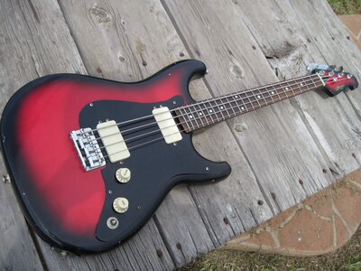 Memphis Bass Guitar, MIJ? Late'60's? 25" Scale COOL ! w/bag $160