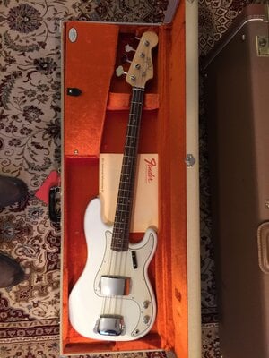 Fender 63 AVRI P Bass Olympic White