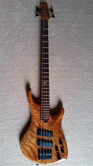 Roscoe lg 300 custom 4 string AMAZING PLAYER!!