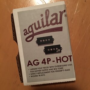 P pickups: Fralin lull and Aguilar